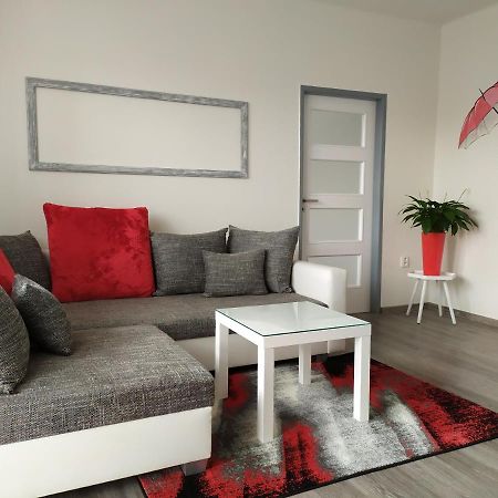 Byt Puskinova Apartman Hradec Králové Kültér fotó